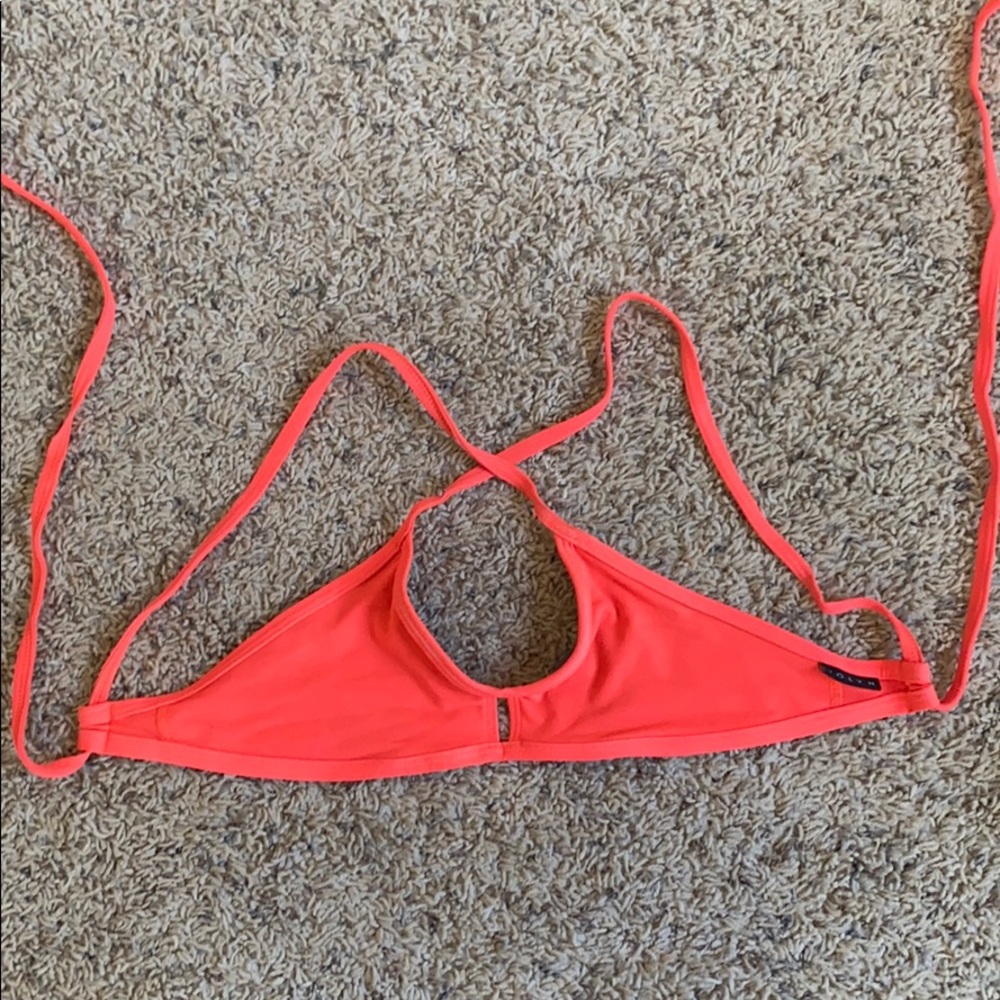 Jolyn vent top